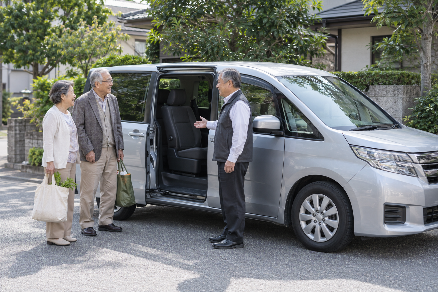 町内で買い物帰りの高齢者と運転者が話す、地域の移動支援のイメージ